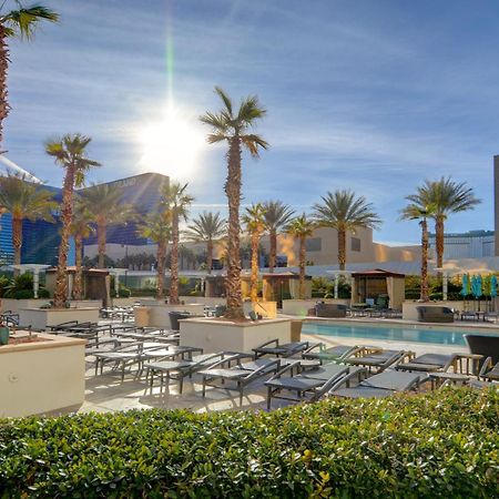 The Fantasy Suite Mgm Signature Pool View ลาสเวกัส ภายนอก รูปภาพ