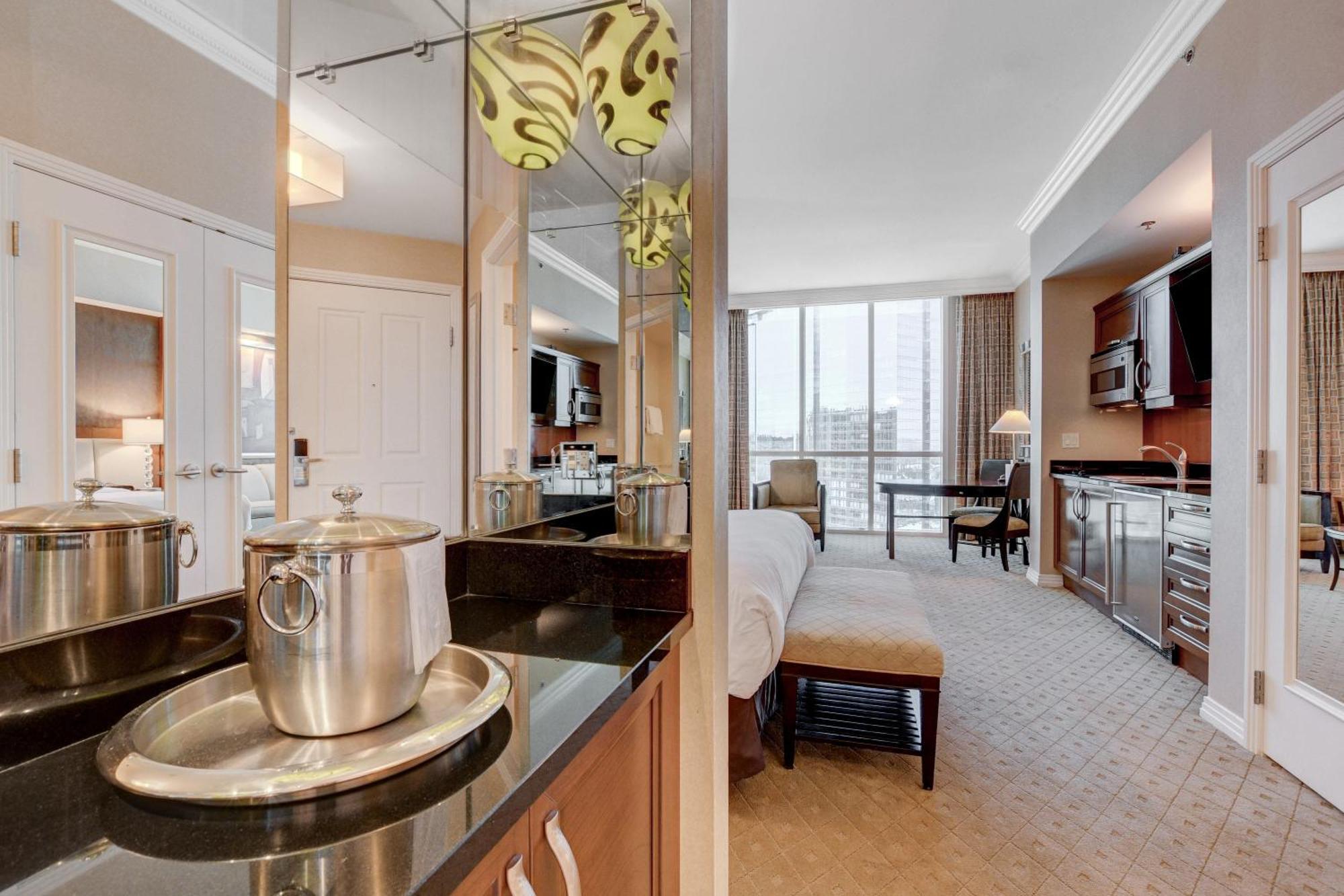 The Fantasy Suite Mgm Signature Pool View ลาสเวกัส ภายนอก รูปภาพ
